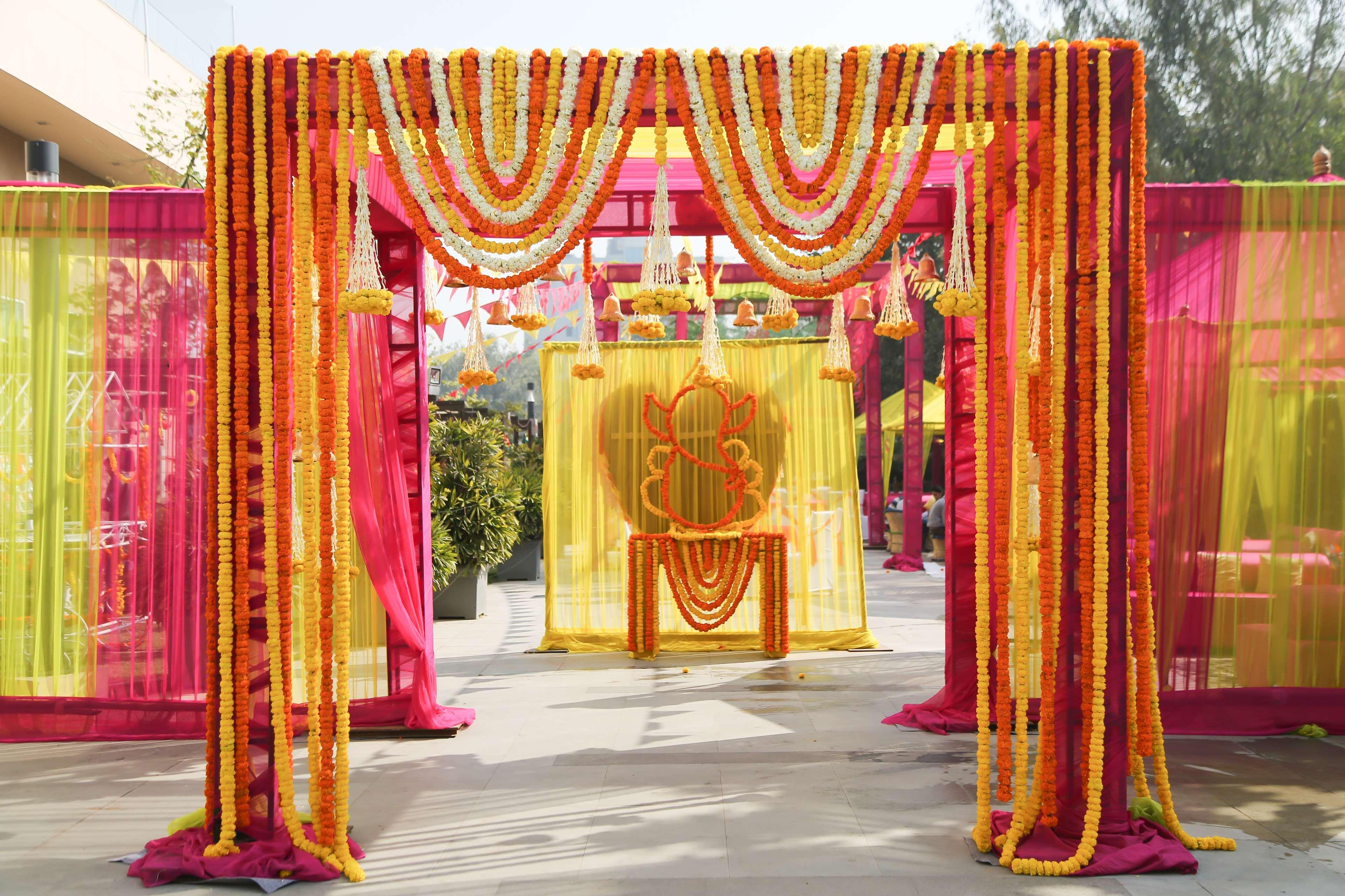 ไฮแอท เพลซ เกอร์กัน อุดย็อค วิหาร์ Hotel คูร์เคาน์ ภายนอก รูปภาพ A traditional Indian wedding mandap