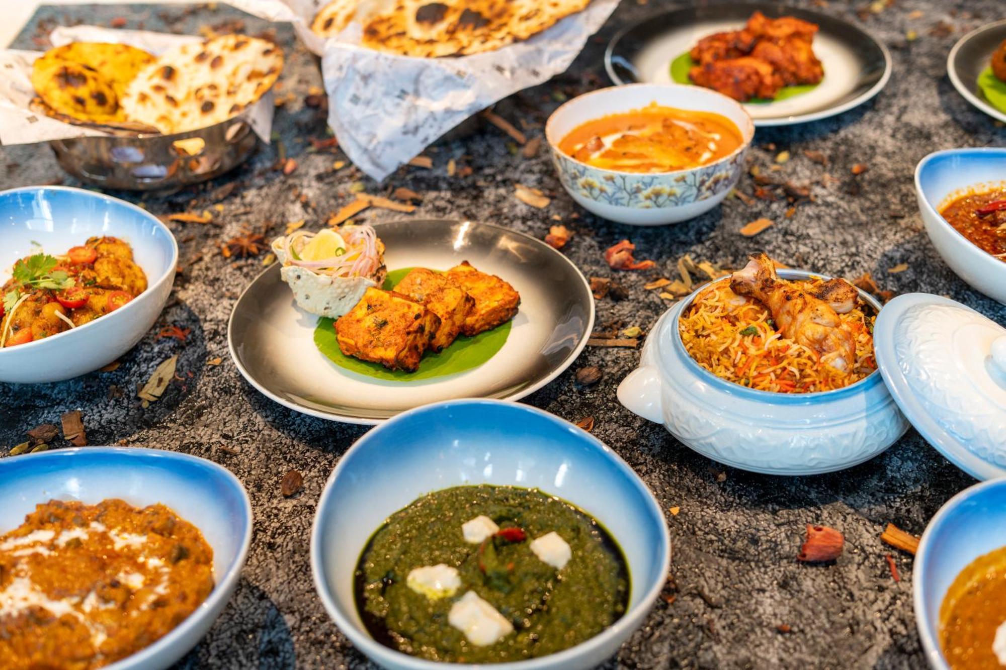 ไฮแอท เพลซ เกอร์กัน อุดย็อค วิหาร์ Hotel คูร์เคาน์ ภายนอก รูปภาพ Indian cuisine